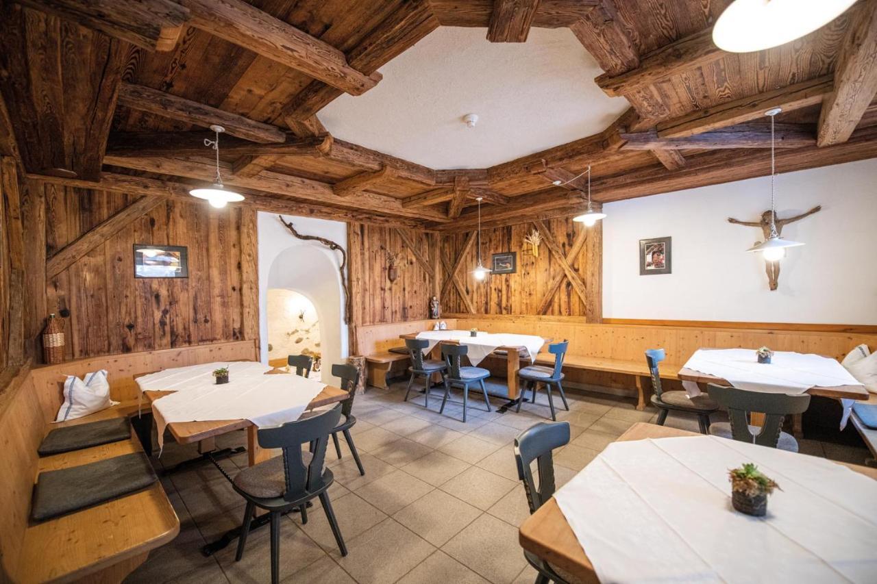 Gasthof Teiser Stern Funes  Dış mekan fotoğraf