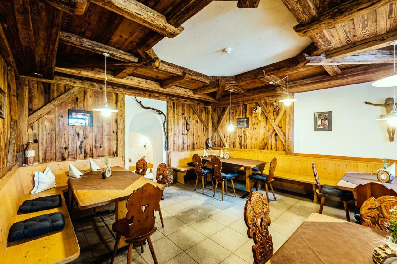Gasthof Teiser Stern Funes  Dış mekan fotoğraf